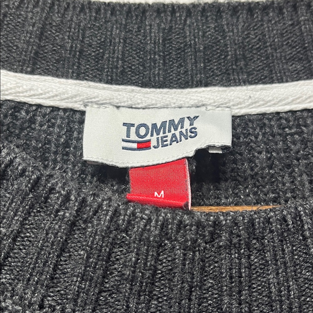 Tommy Hilfiger Sweater - Picture 2 of 16